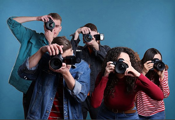 High school students with cameras